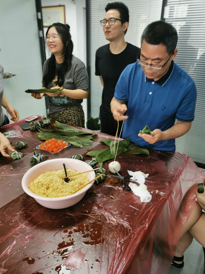 龙腾公司端午节活动